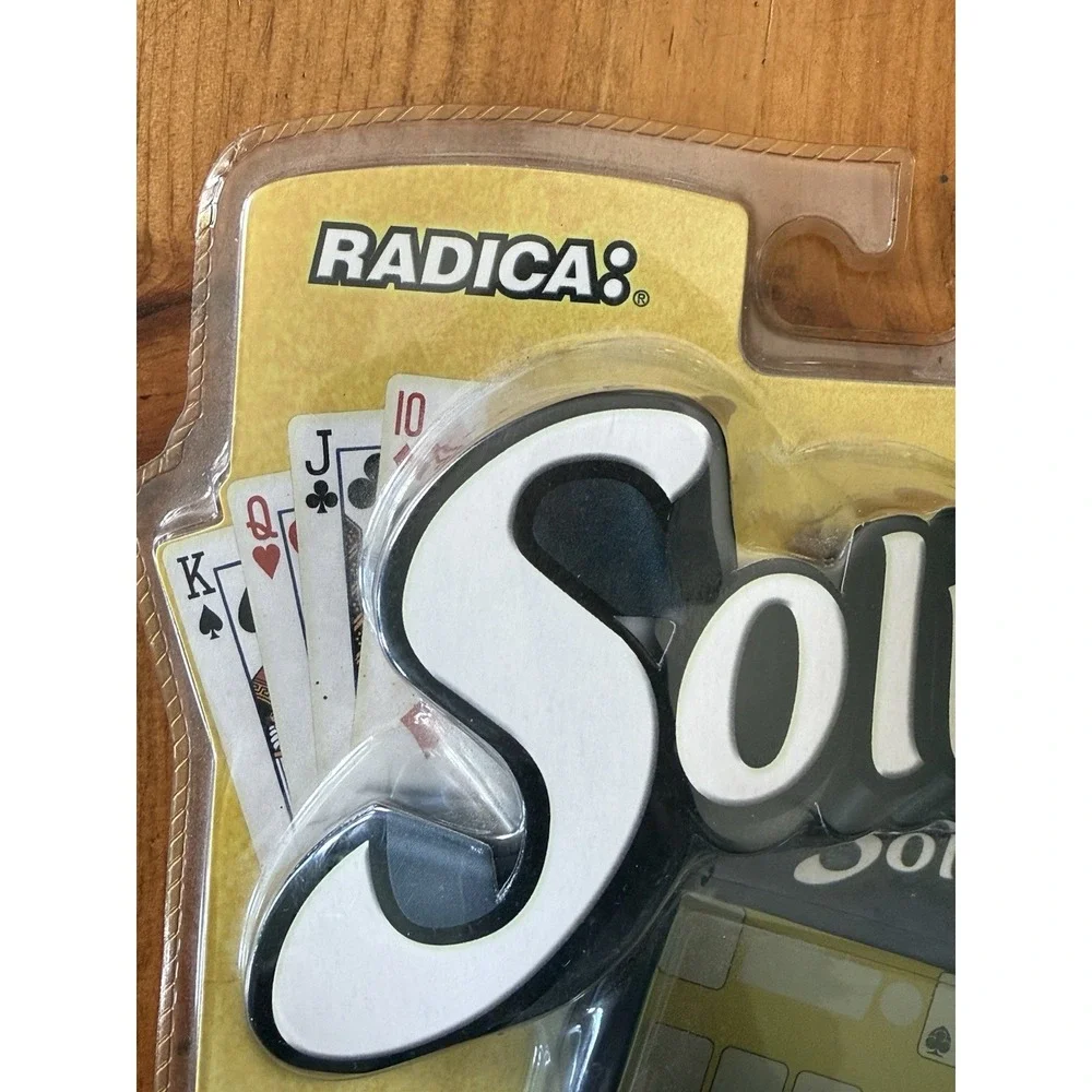 VTG 1999 Radica Big Screen Solitaire Handheld Game Model 8025 - NEW & SEALED
